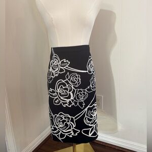 White House Black Market Black and White Floral Pencil Skirt